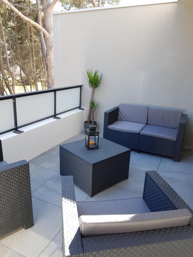 Апартаменты Appt Style Montpellier , Terrasse,Garage Лат Экстерьер фото